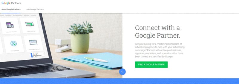 با استفاده از سایتی مثل پارتنرهای گوگل (Google Partners)، یک شرکت می‌تواند سازمان‌ها یا مشاوران خود را با گواهی‌ها پیدا کند