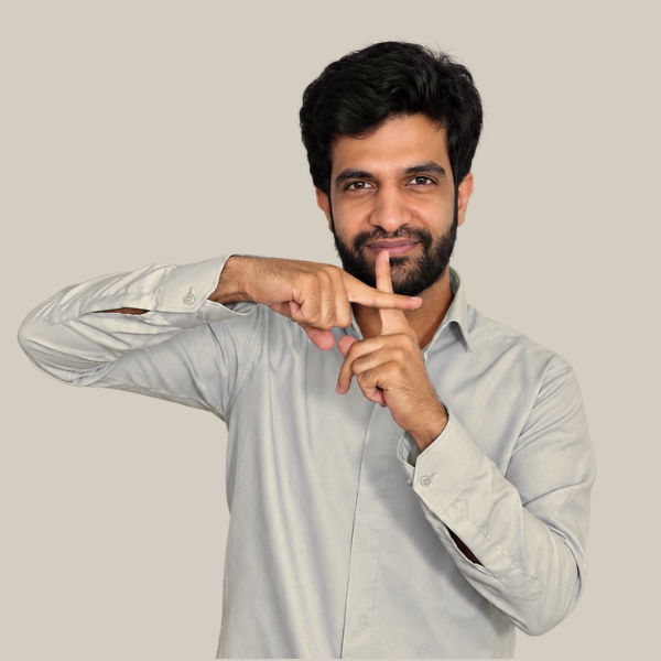 جواد اکی نشان داده